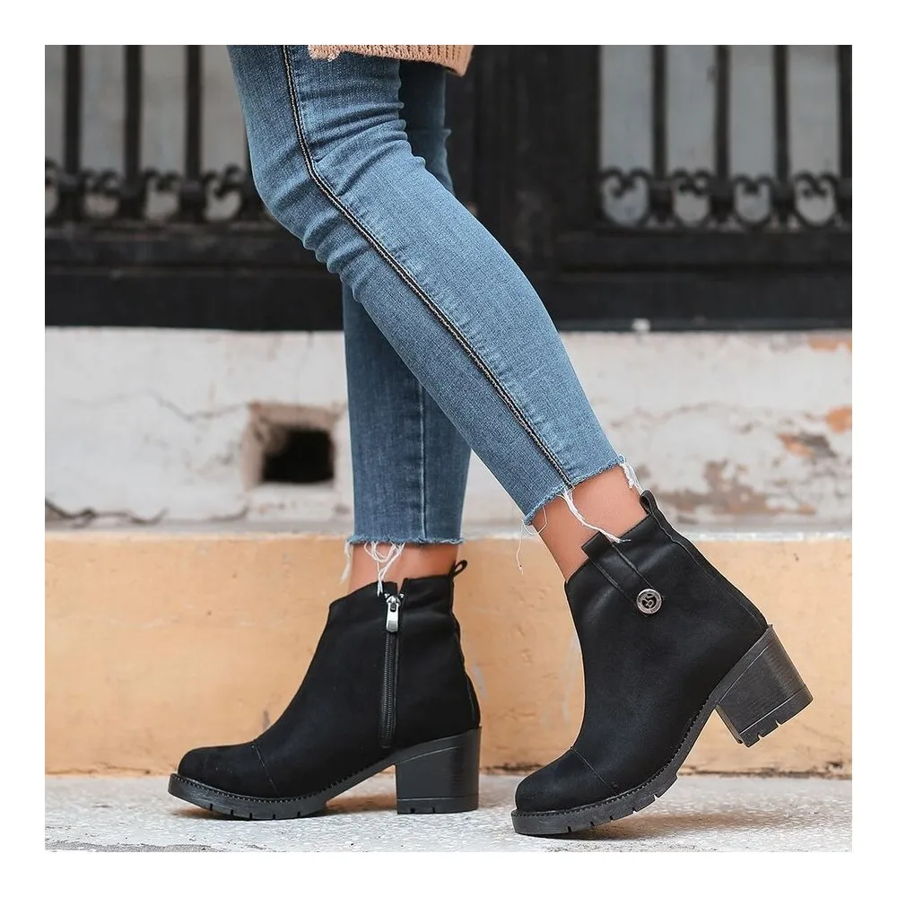 

Черные замшевые сапоги Dorlie