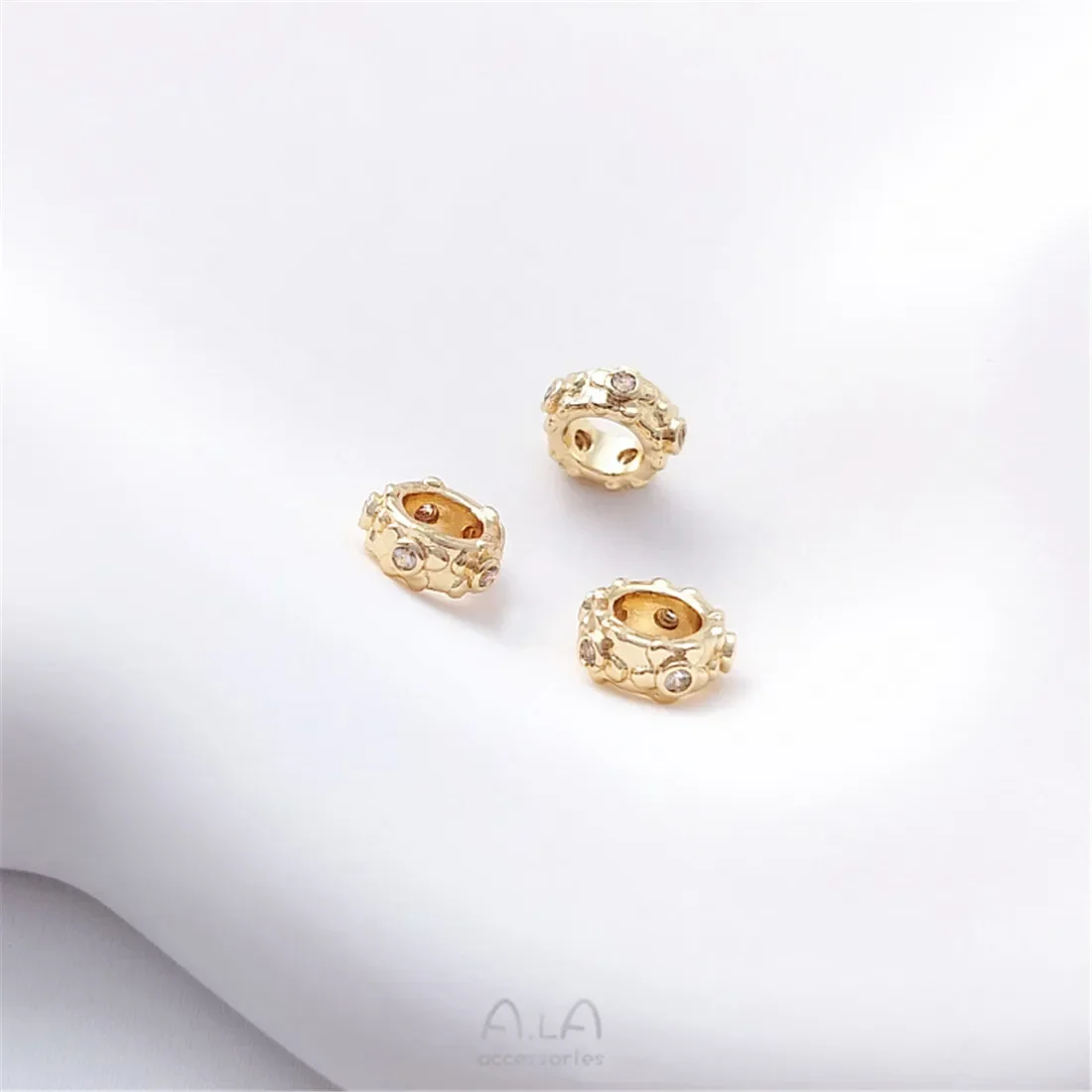 Инкрустированный цирконом 14 К позолоченное кольцо-перегородка в форме змеи с