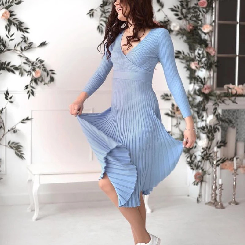 Женское трикотажное плиссированное платье облегающее вечернее с круглым