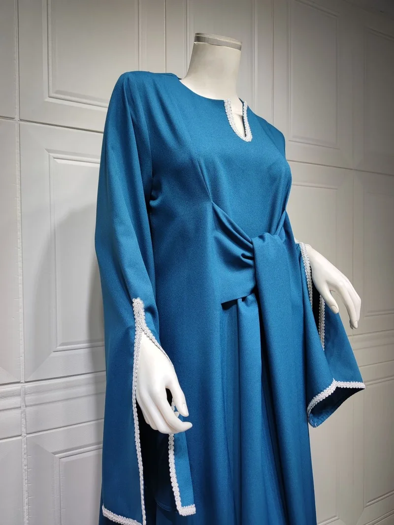2022 Eid Dubai Abayas for Women Ramadan Muslim Fashion Dress Flare Sleeve Elegant Gowns Plus Size African Boubou Caftan Marocain