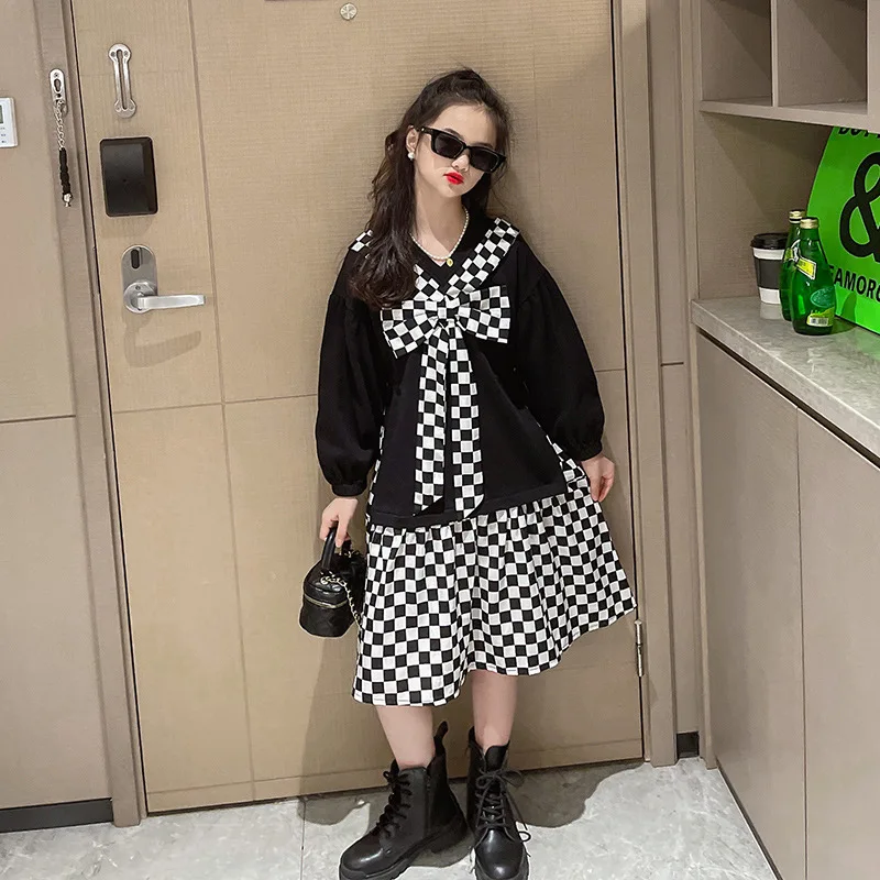 

Children's girls' net red fashionable dress 2022 autumn checkerboard bow dress trend