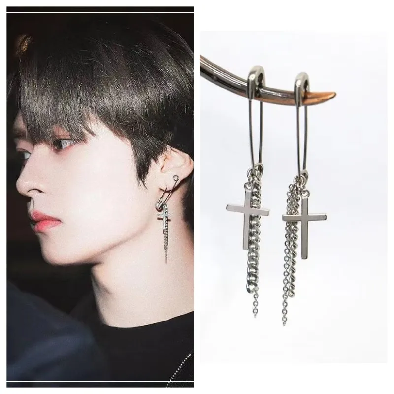 

2023 Korean Wave StrayKids Lee Know Stainless Steel Cross Pin Earrings Fashion Trend Hip Hop Accessories Couple Jewelry Gift