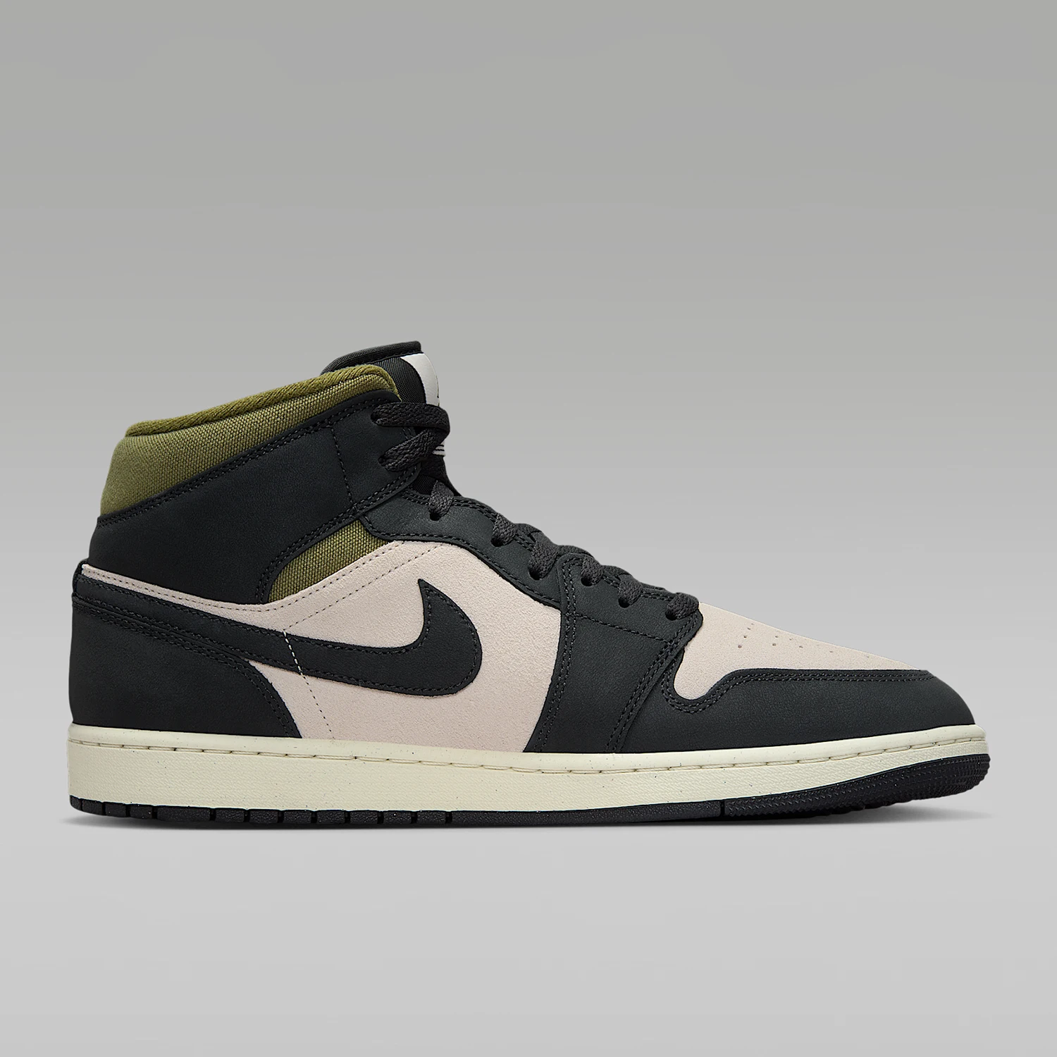 Фото Мужские спортивные дышащие баскетбольные кроссовки Nike Authentic JORDAN с амортизирующей подошвой HV4091-102 №3
