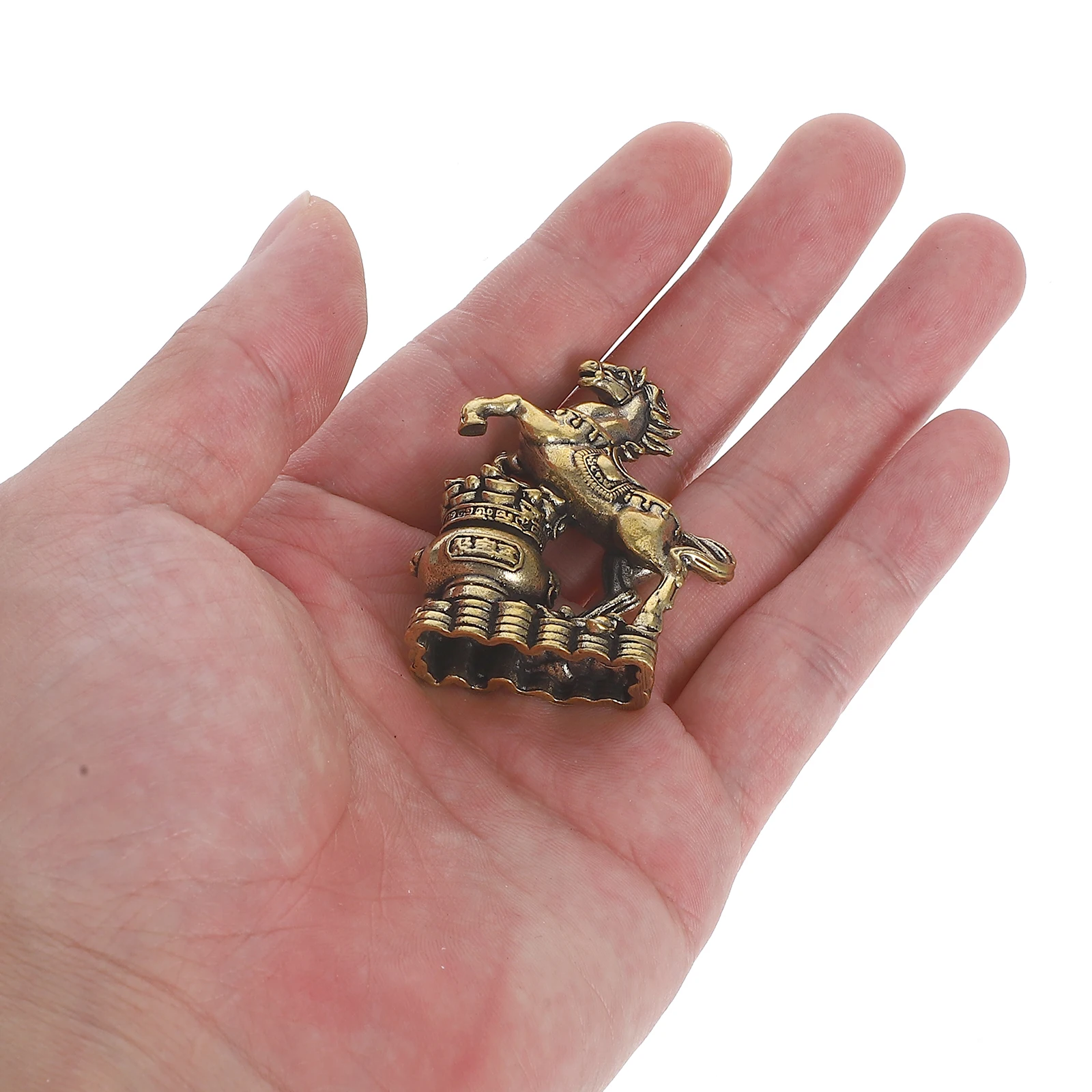 

Статуэтка лошадь пластик