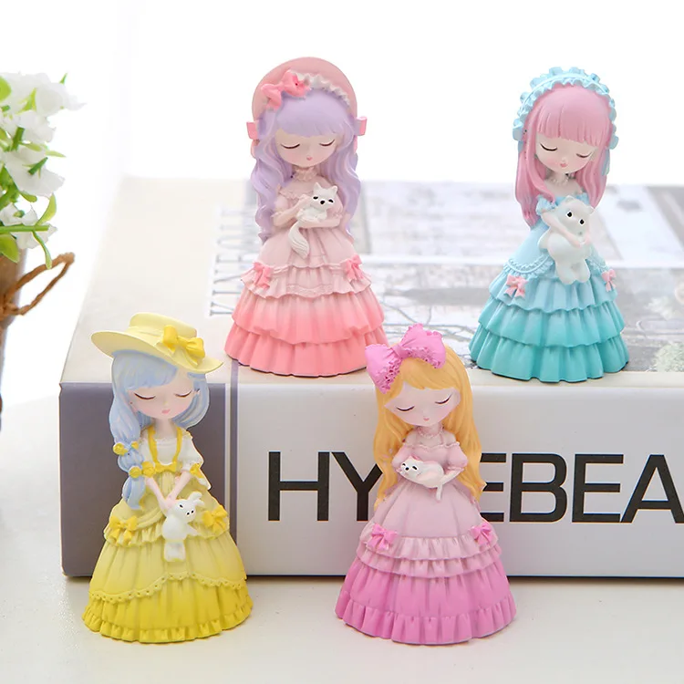 

Creative Miss Betty Ornaments Miniature Figurine Birthday Baking Cake Ornaments Gift Resin Doll Crafts Home Room Decorations