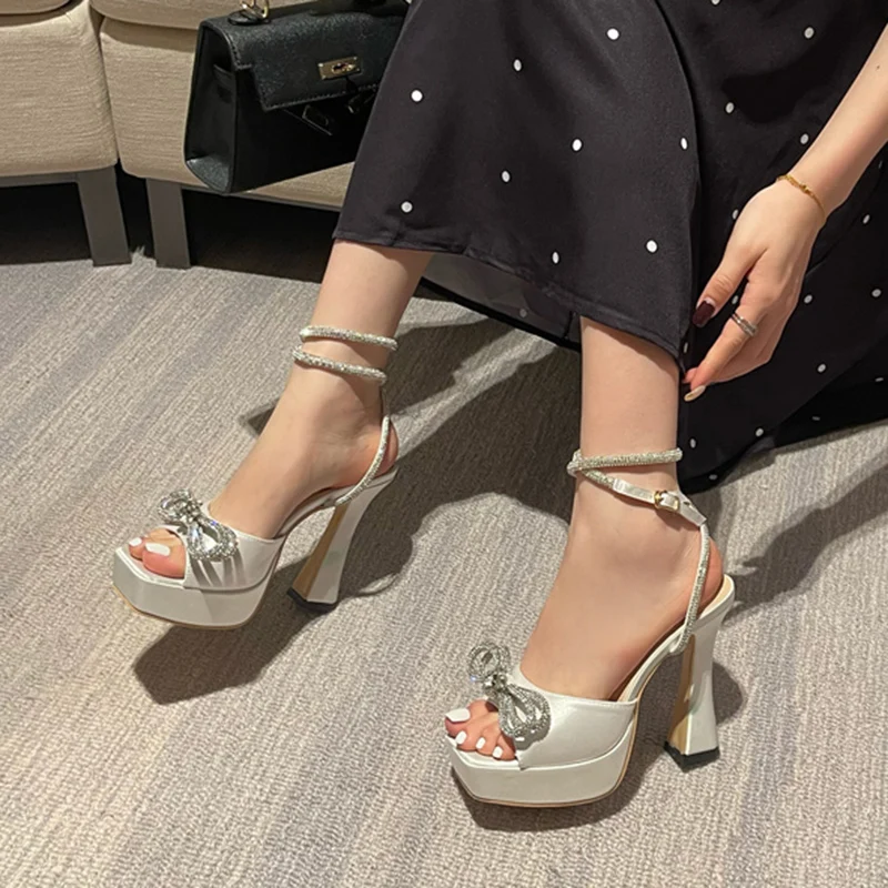 

SAVANAH Bling Bowknot Crystal Rhinestone Stripper Heels Silver Wedding Shoes 2023 Summer Brand Women High Heels Platform Sandals