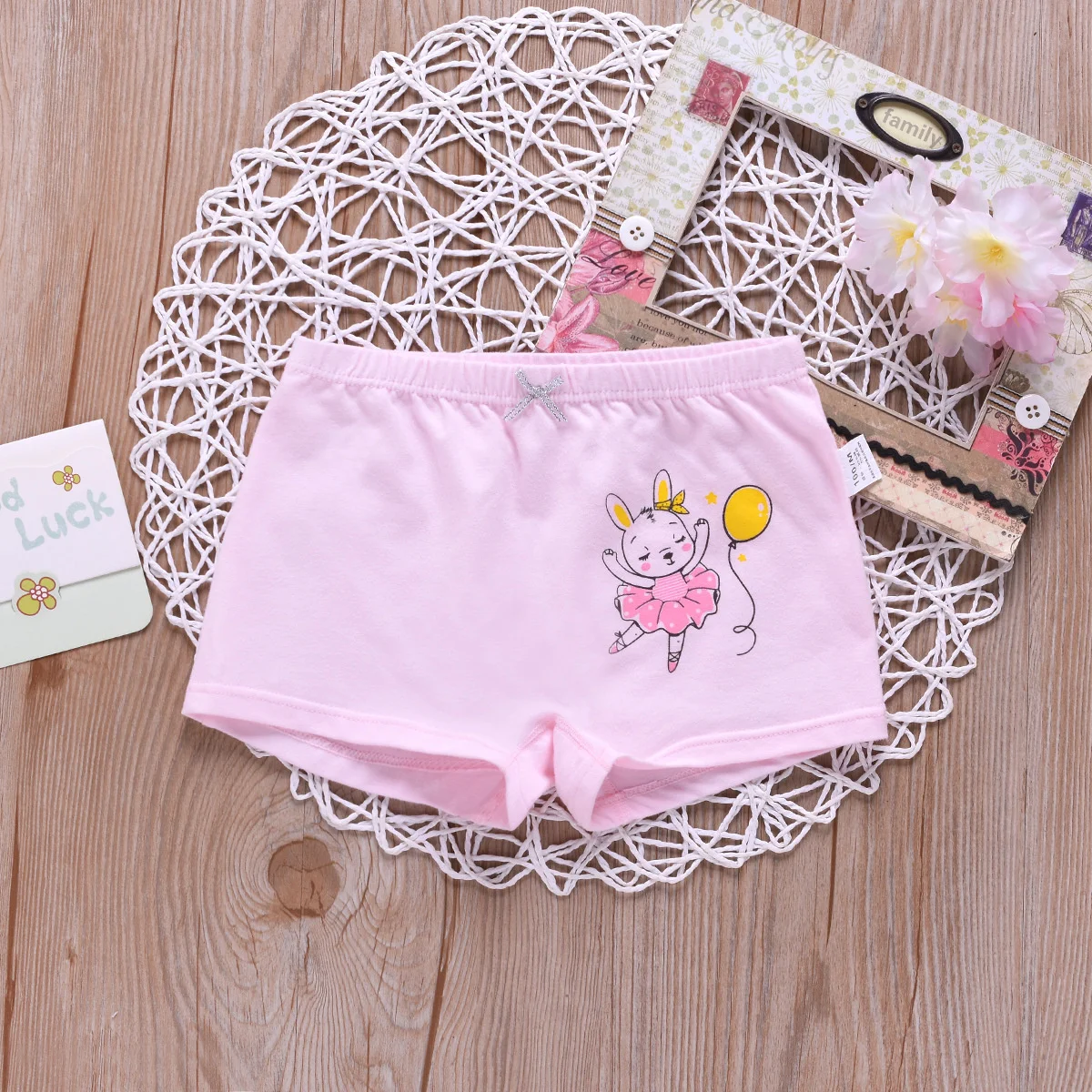 

Детское нижнее белье 2022, детские шорты среднего и маленького размера с мультяшным рисунком, летние шорты с плоским верхом для девочек