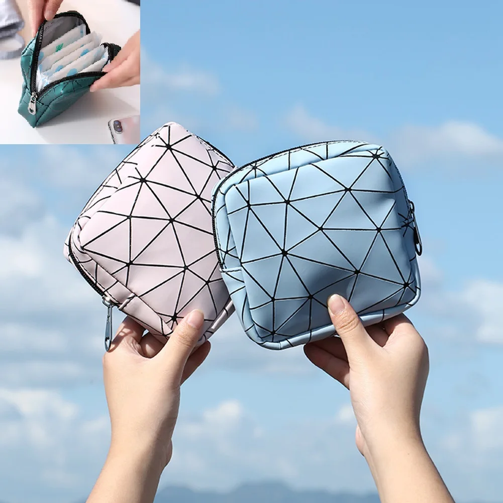

Large Capacity Sanitary Napkin Towel Storage Bag Design Zipper Type Makeup Bag Napkin Bag For Ladies Tampon Bag