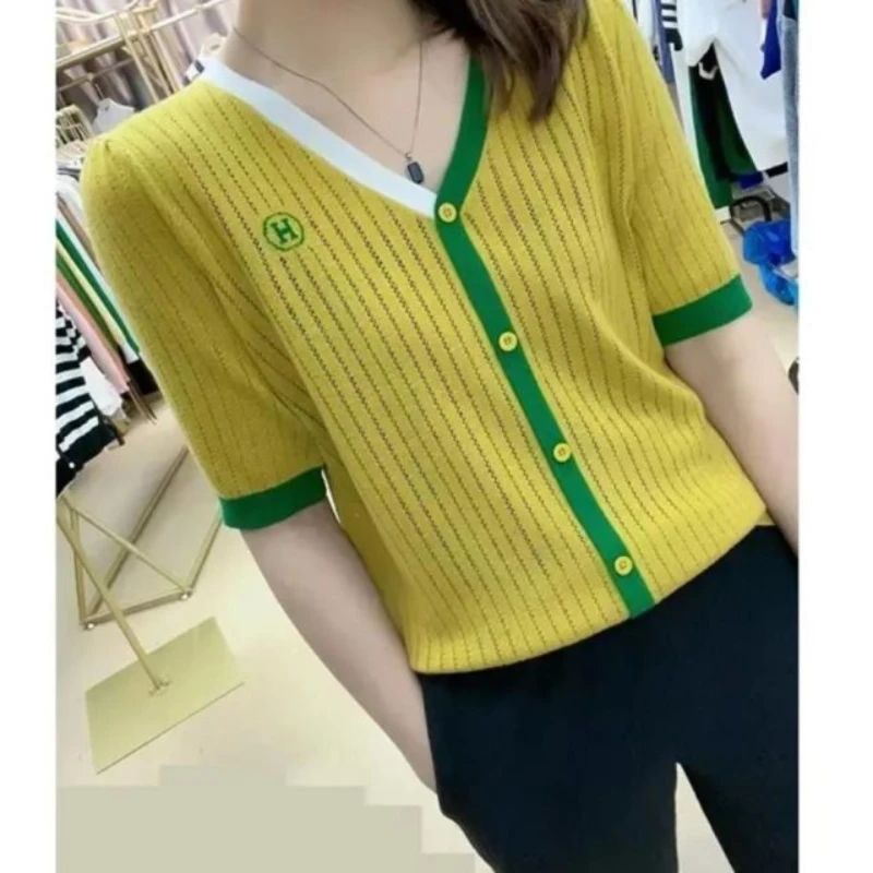 

Summer New Color Matching V-neck Fashion Hollow Sweater Women's Short Sleeve Letter Loose Slim Jacket