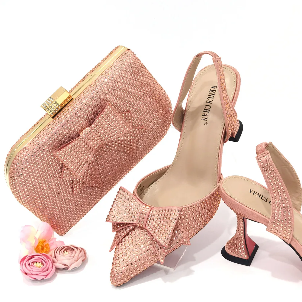 

2022 New Arrival Italian Design Nigerian Fashion Summer Flower Style Party Women Shoes and Bag Set in Champange Peach Color