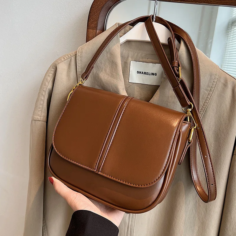 

2022 New Ladies Retro Shoulder Bag Fashion Net Red Texture Shoulder Messenger Bag Casual Versatile Small Square Bag Saddle Bag
