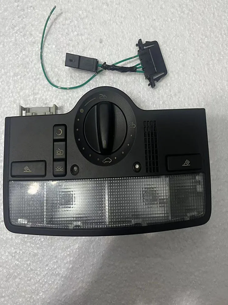 

Цветная лампа для чтения внутреннего купольного освещения с мансардным светом SunRoof Red Light 3BD 947 105 для VW Passat B5 Golf 4 Golf MK4 Bora