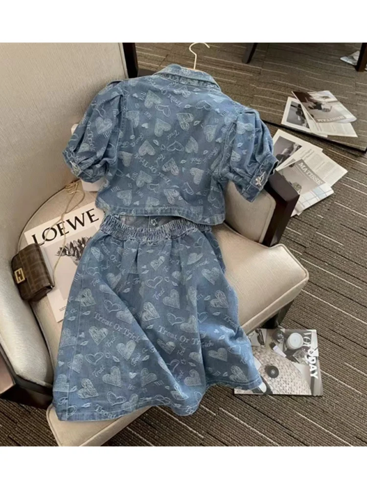 Женское джинсовое платье с коротким рукавом голубое из денима пузырьками