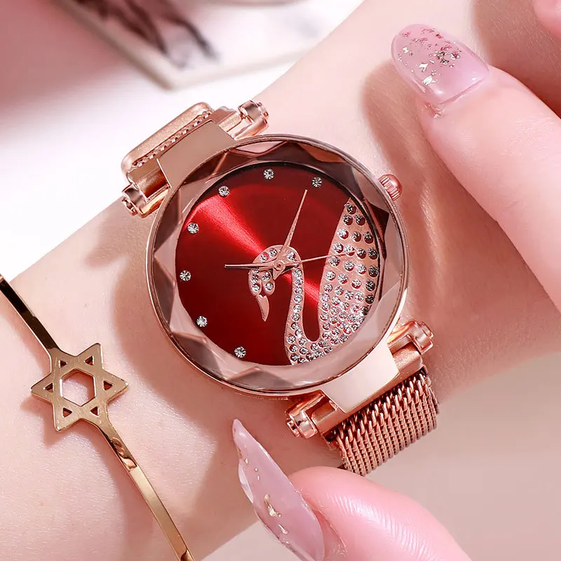 Swan Pattern High-end Women's Quartz Watch, Fashionable And Versatile, Diamond, Magnetic Buckle Mesh Strap, Mother's Gift
