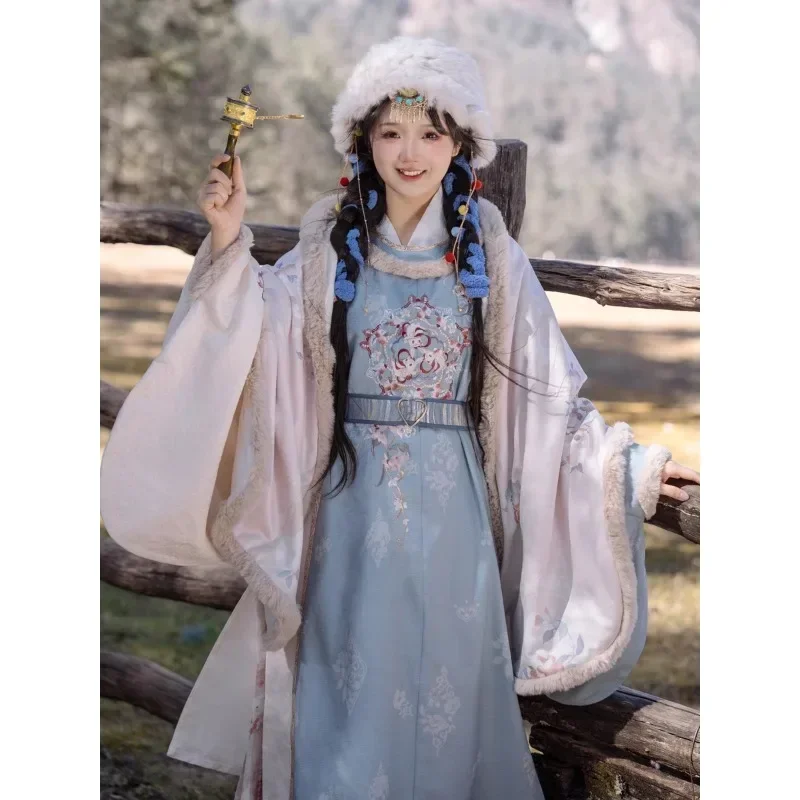 

Осенне-зимнее милое платье ханьфу с круглым вырезом и вышивкой кролика Меховой Воротник Плащ плиссированная юбка женские китайские традиционные платья