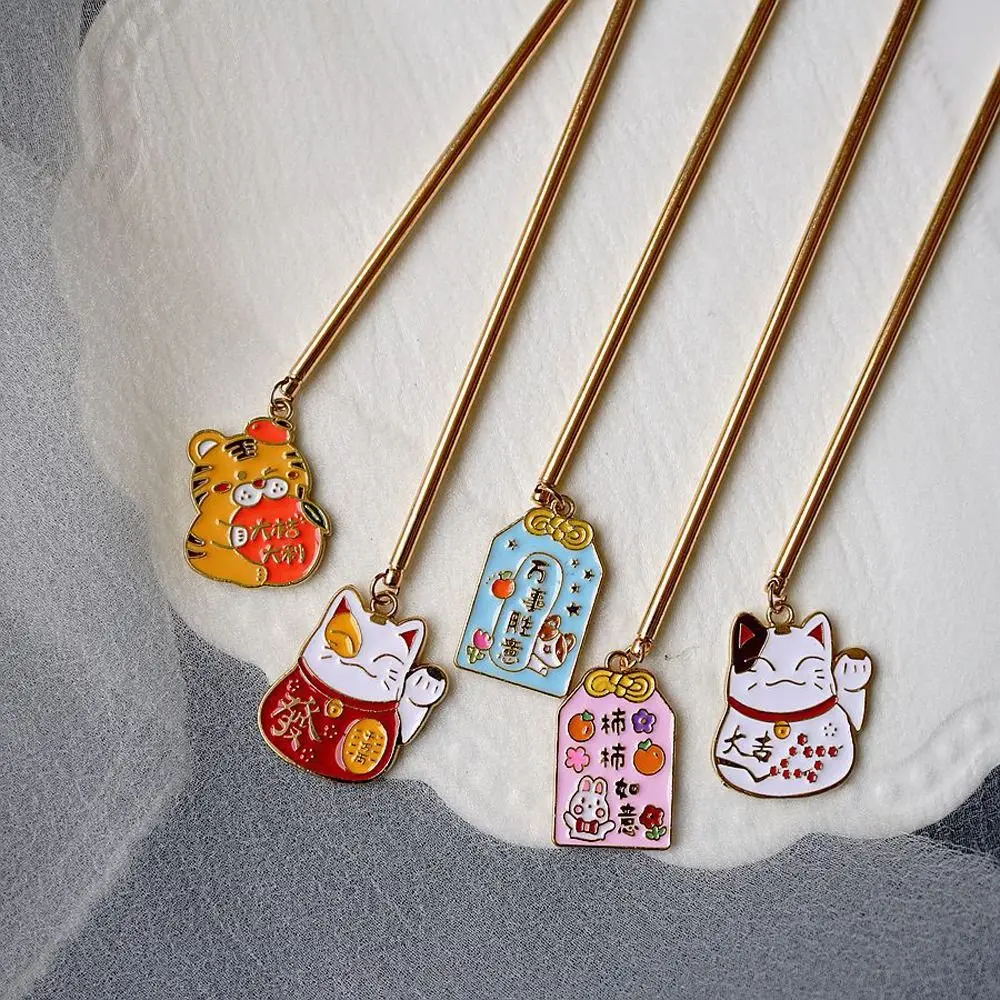 Рисунок 3 - Плетеные шпильки для волос с надписью