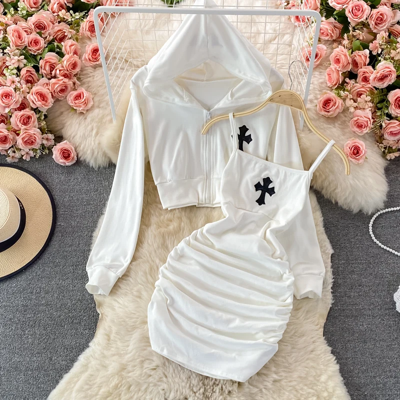 

Модная свободная Короткая Толстовка с вышивкой и эластичная юбка на бретельках, комплект из двух предметов