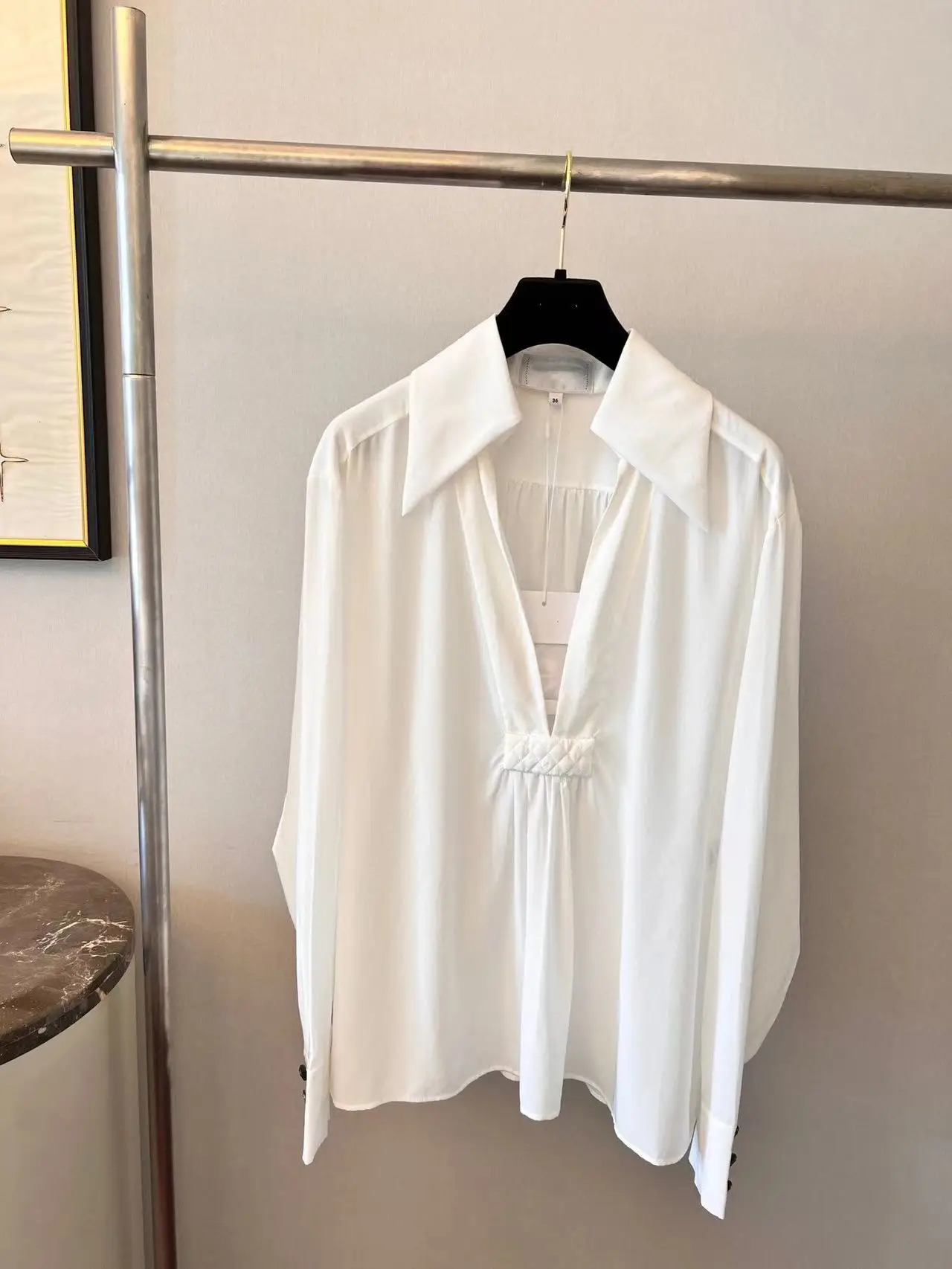 

Fyion Fashion Luxury Blouse 2022 Summer Spring New Design Women Runway Solid V-Neck High Quality Silk Loose Blouse