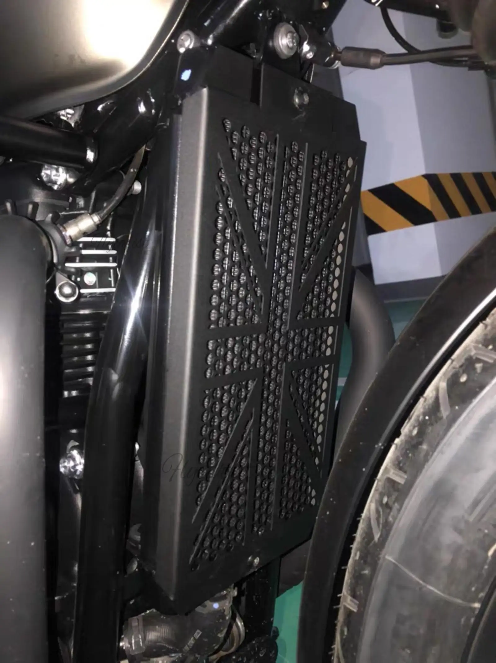 Черная защита радиатора с водяным охлаждением защитная крышка подходит для Triumph