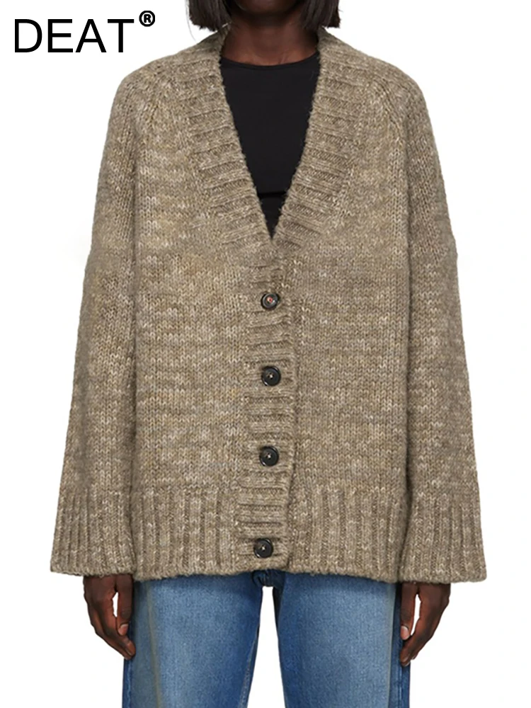 

DEAT Fashion Women's Knitted Cardigan Deep V-neck Coarse Wool Single Breasted Loose Khaki Sweater Coat Spring 2023 New 17A4840
