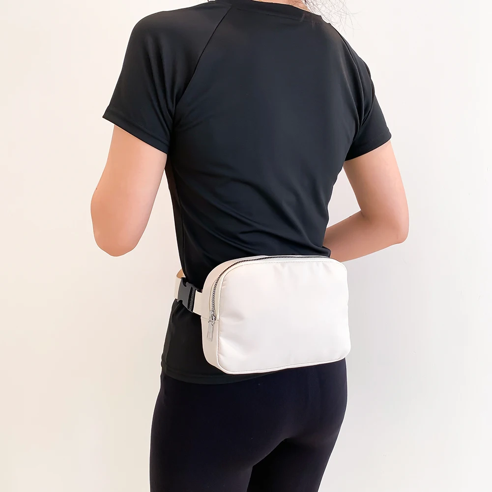 

Women Men Chest Bag Nylon Casual Fanny Packs Lightweight Crossbody Bags Adjustable Strap Small Zipper for Workout Running Travel