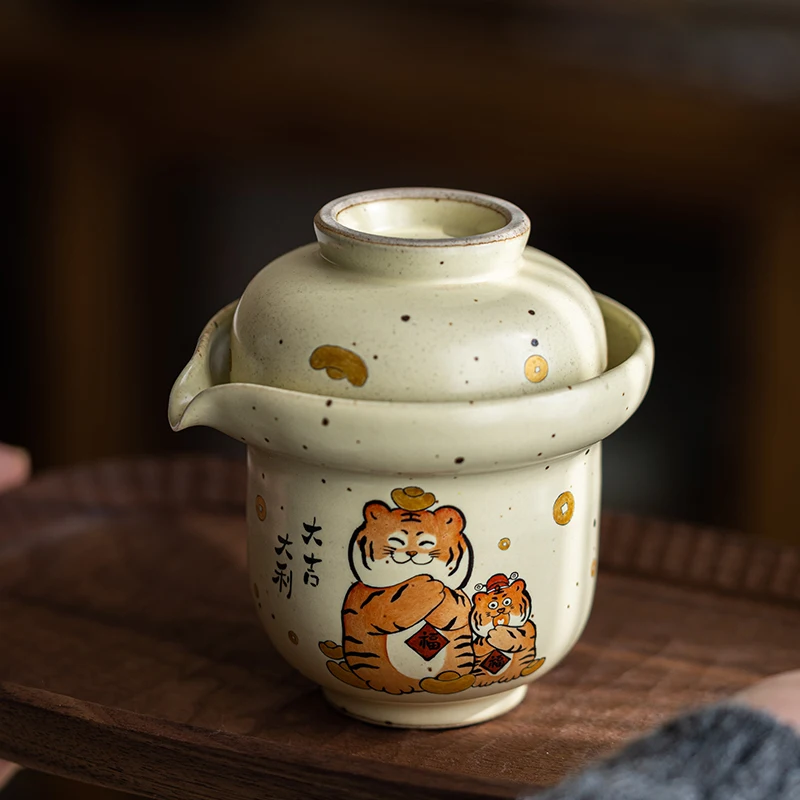

Jingdezhen Handmade and Hand-Painted Goda Takeshi Travel Tea Set Tiger Pot Stoneware Kombucha Teapot