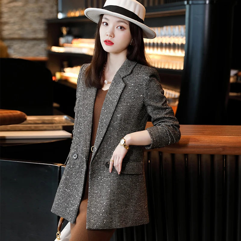 Spot wholesale black hooded suit coat (female) autumn 2022 new small Korean loose casual double breasted suit trendy top