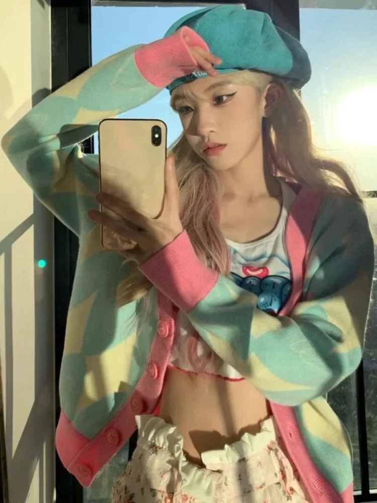 Рисунок 3 - Женский трикотажный кардиган с длинным рукавом