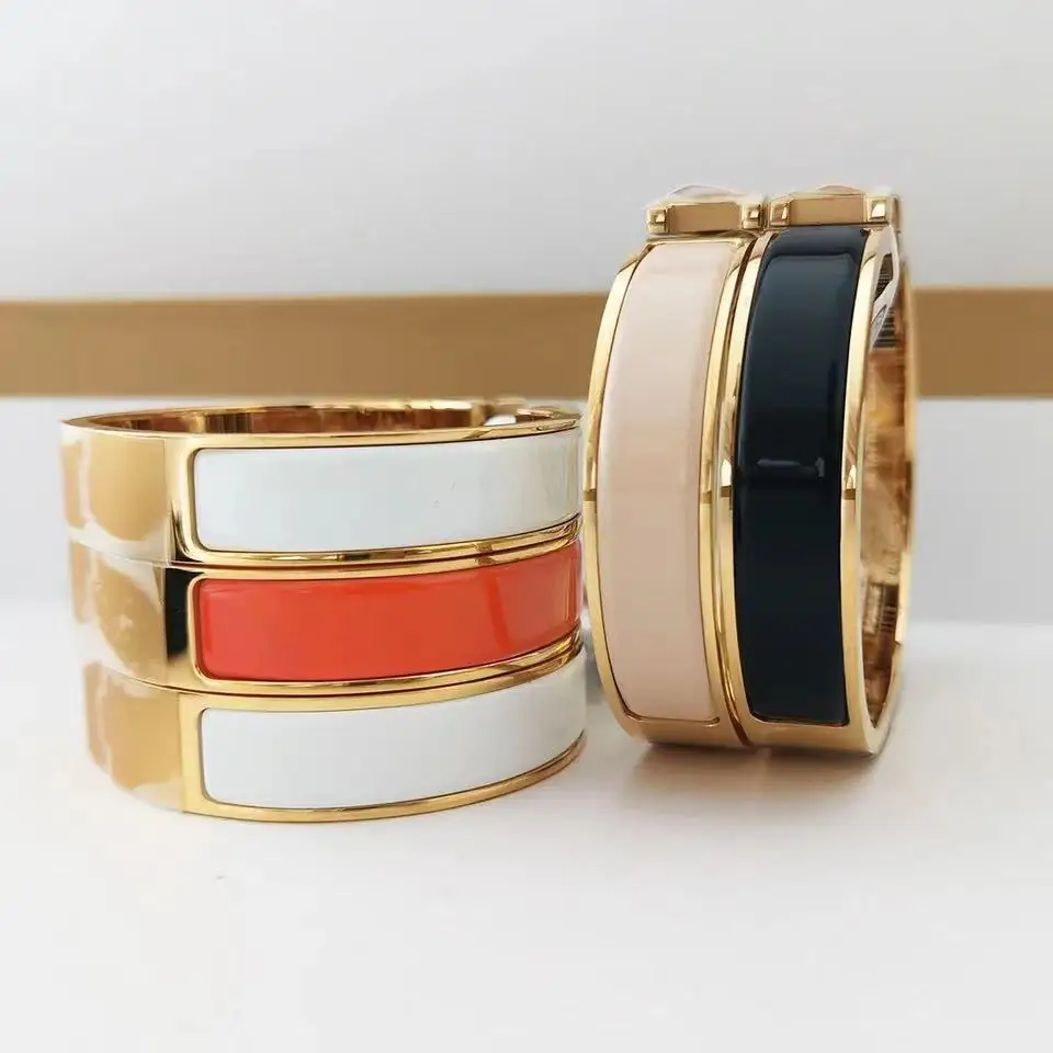 

Мужской и Женский любимый Высококачественный Браслет из титановой стали с эмалью и утолщенным покрытием из 18-каратного золота не тускнеет.