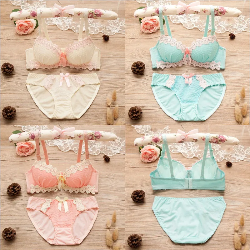 

Teen Girls Bras and Panty Set Lace No Steel Ring Adjustable Sexy Student Underwear Briefs Brassiere 3/4 Cup