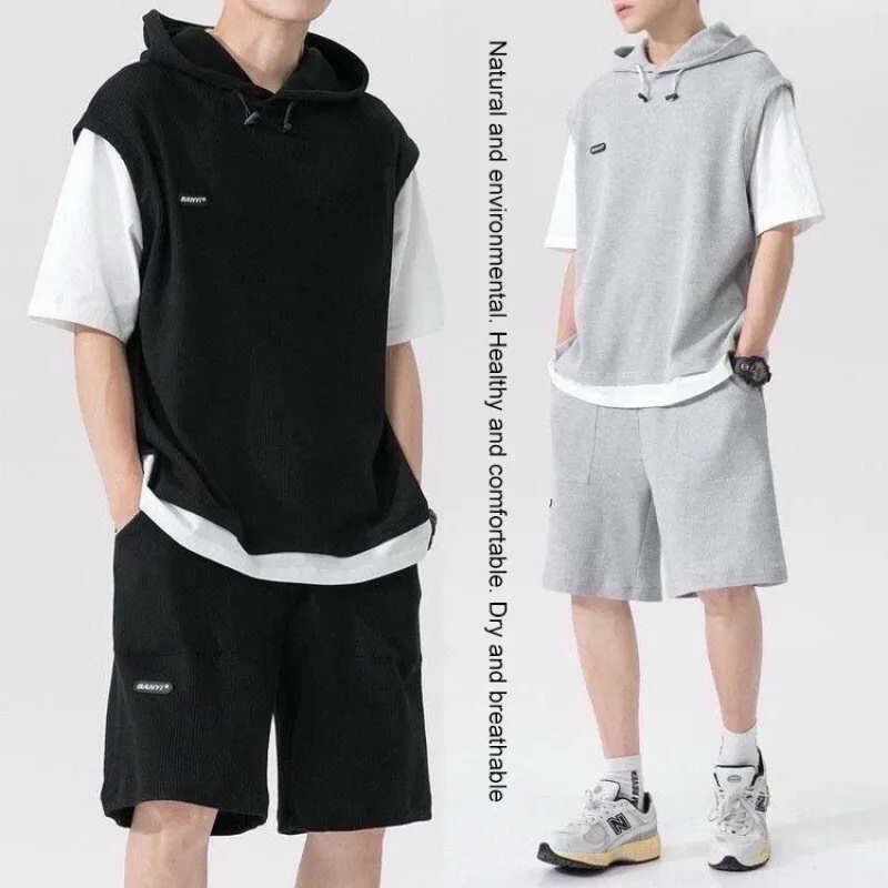 

Stylish and Comfortable Men's Sports Suit Short Sleeve Tee and Shorts Combo