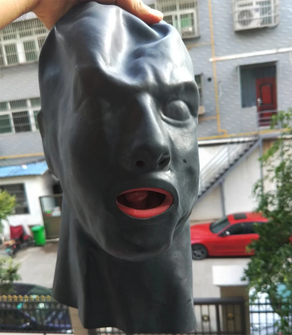 Латексная резиновая маска с открытыми глазами