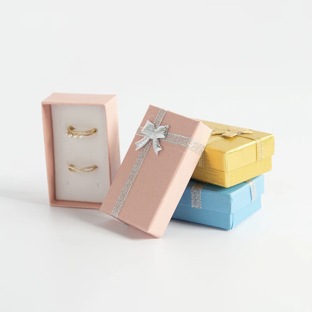 

Органайзер для ювелирных изделий для девочек, портативный дорожный бокс для хранения аксессуаров и украшений, подходит для хранения сереже...