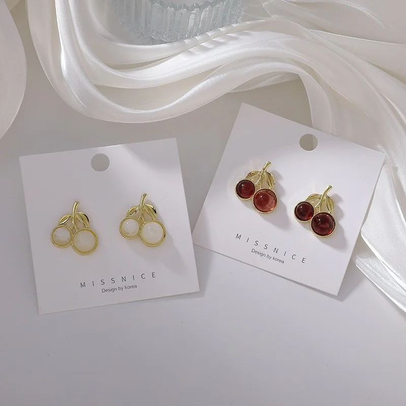 

VSnow Sweet Red White Cherries Stud Earring for Women Unique Design Circle Metal Summer Fruit Earring Jewelry Accessories