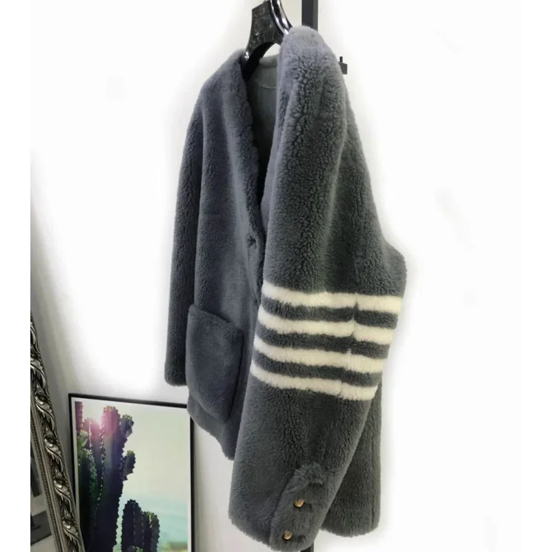 Женская короткая куртка из натуральной шерсти Повседневная теплая с V-образным