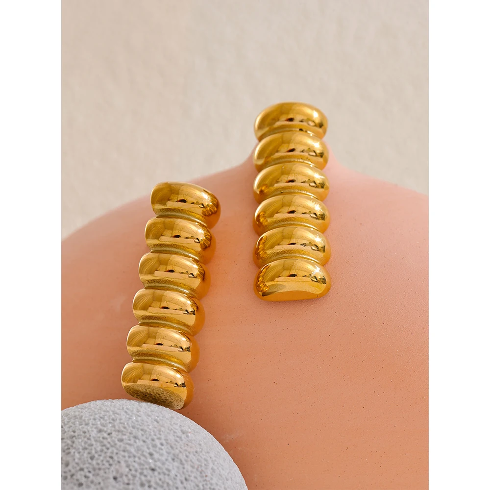 Серьги-гвоздики из нержавеющей стали с геометрическим рисунком