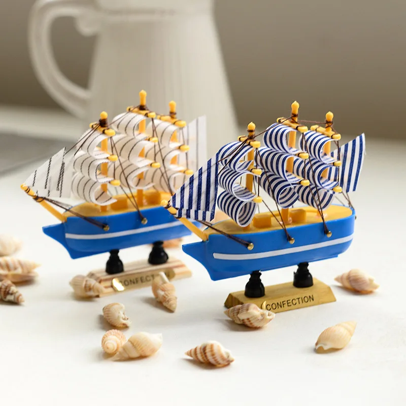 

Миниатюрная модель для кукольного домика, миниатюрный пиратский корабль, морская яхта, лодка для океана, Декор, треугольная модель в стиле ретро, парусник для украшения кукольного домика