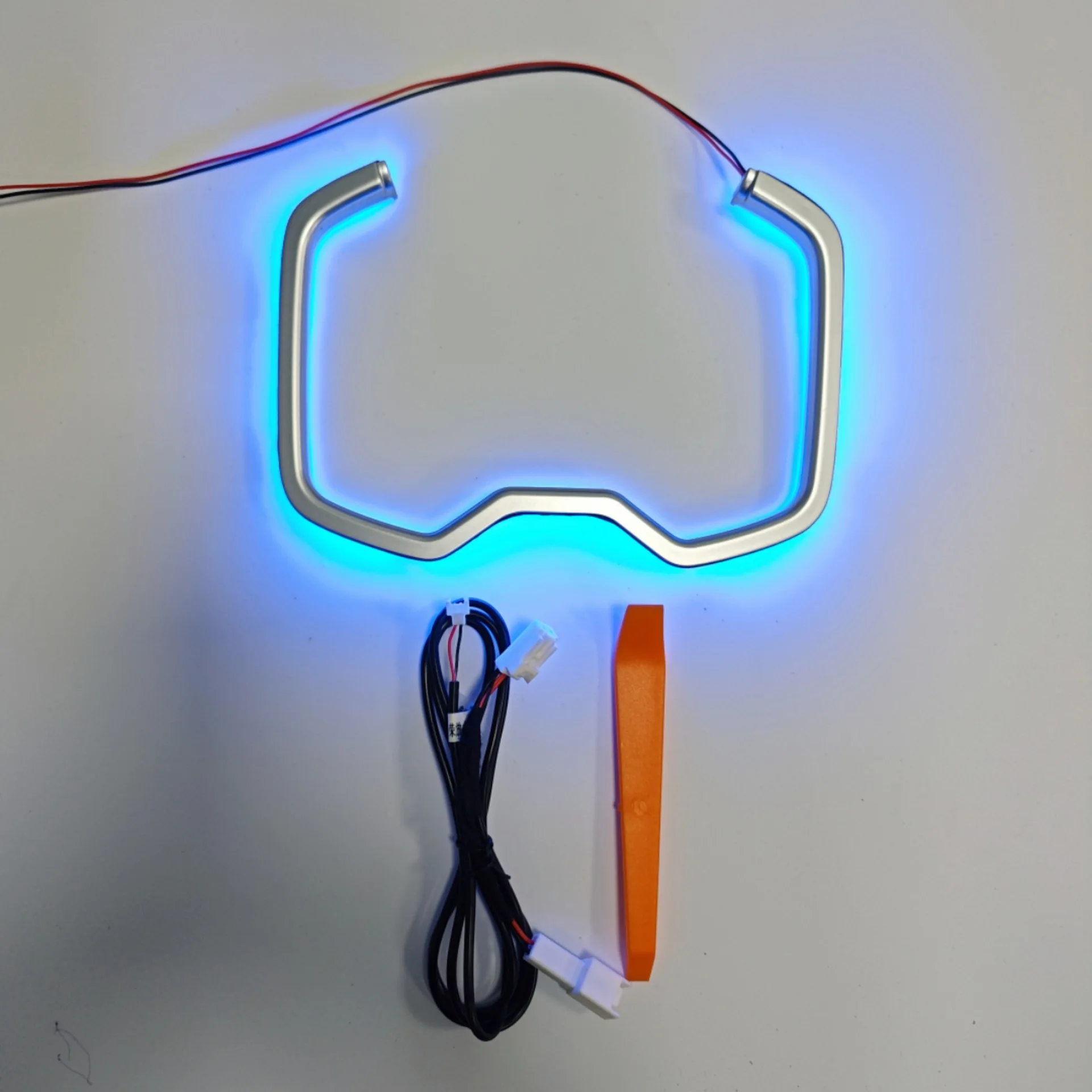 

Синий светодиодный центральный держатель для стакана с водой, атмосферный светильник, внутренняя декоративная лампа для Toyota RAV4 XA50 2019 2020 2022 2023 2024