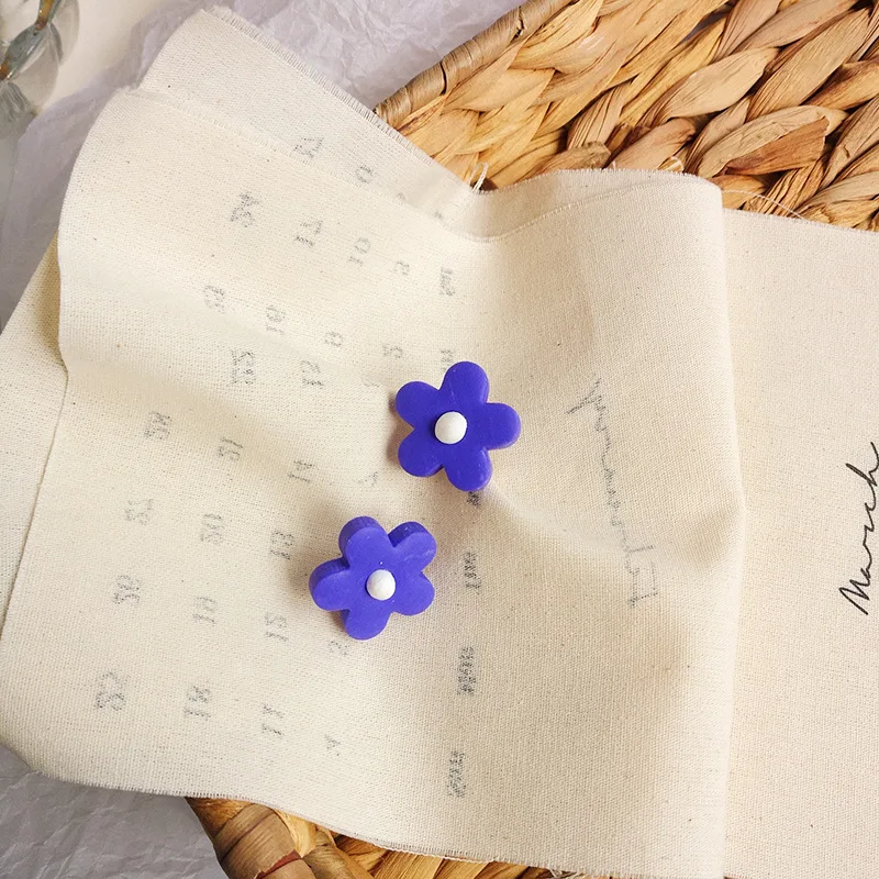 Летние крутые и элегантные серьги в виде цветка из смолы модные дикие