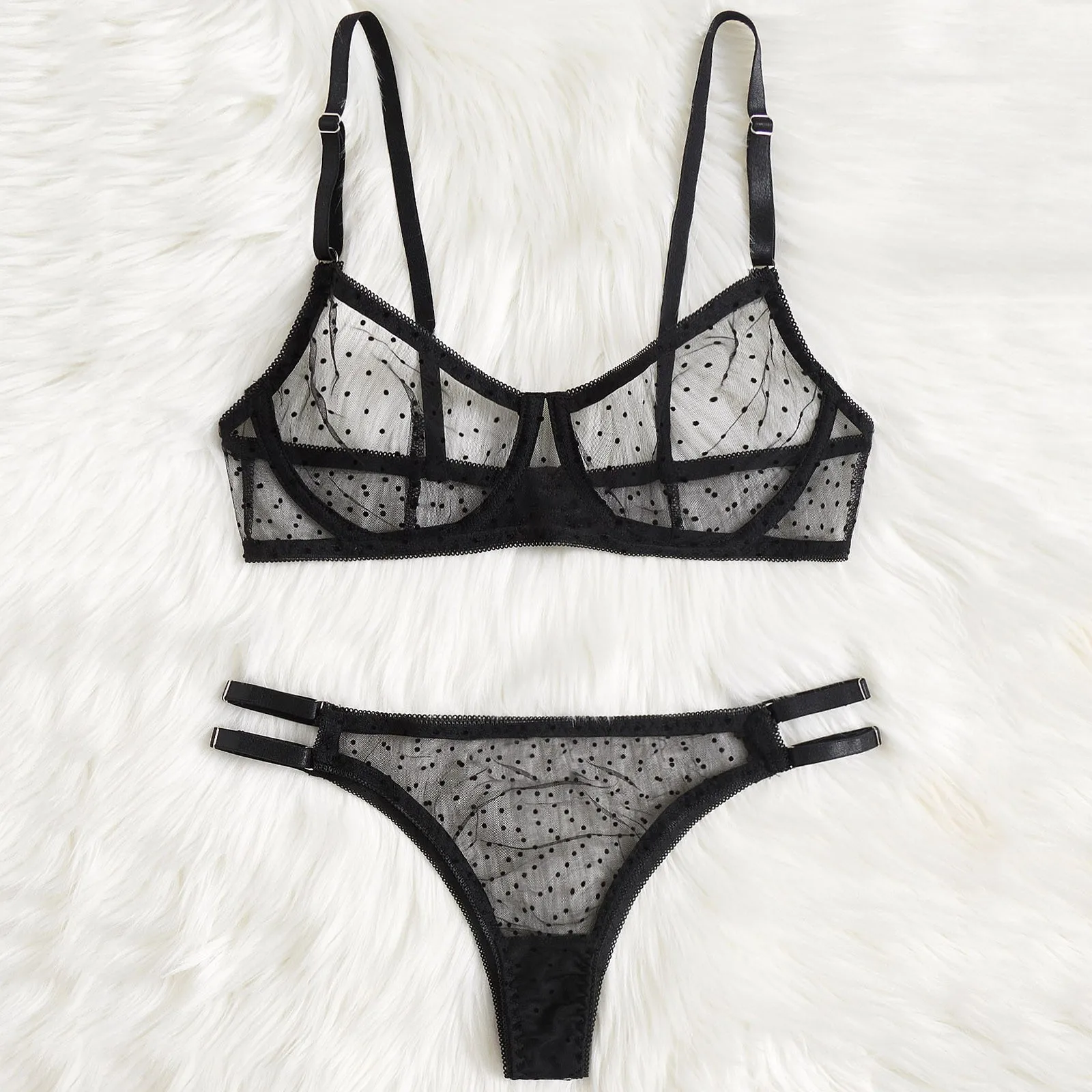 Кружевной бюстгальтер и трусики из полиэстера