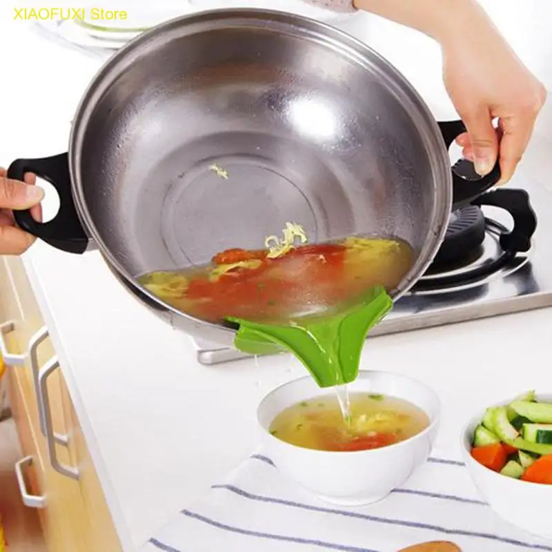 

Creative Kitchen Accessories Silicone Funnel Cooking Tools Kitchen Gadgets Pots and Pans Kitchen Utensils To Spills Deflector