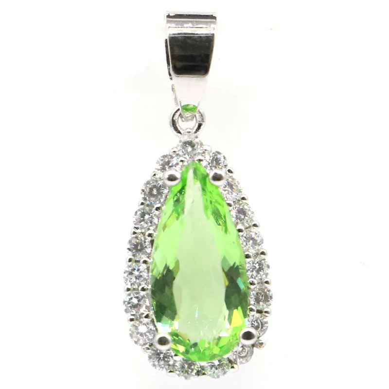 

Женский кулон из серебра 3,5 пробы, 925 г