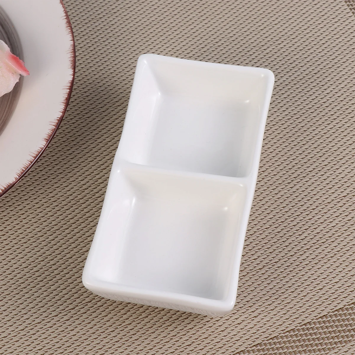 

1 Pc Appetizer Serving Tray 2-Compartment 5 Inch Divided Sauce Dishes Snack Dishes Sauce Dispenser for Snack