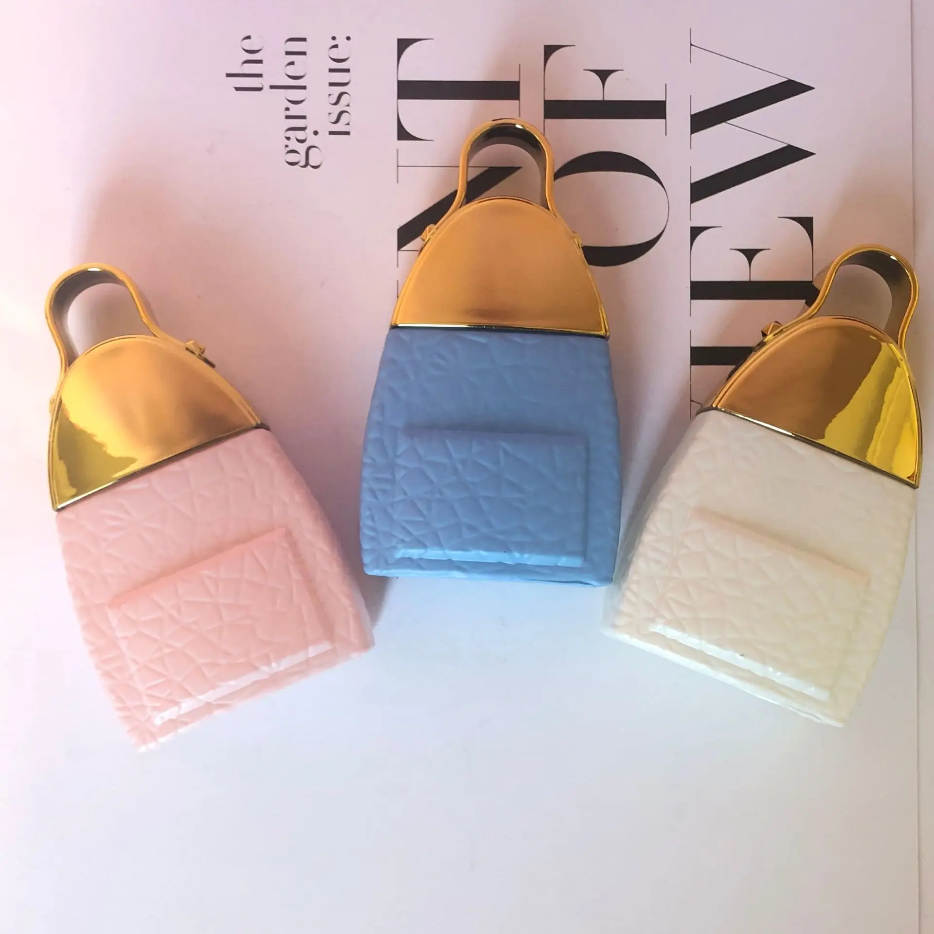 

100PCS/LOT 30ML Perfume Spray Bottle Backpack Style Portable Liquid Spray Bottle Atomizer For Travel Perfumes Spray Bottle