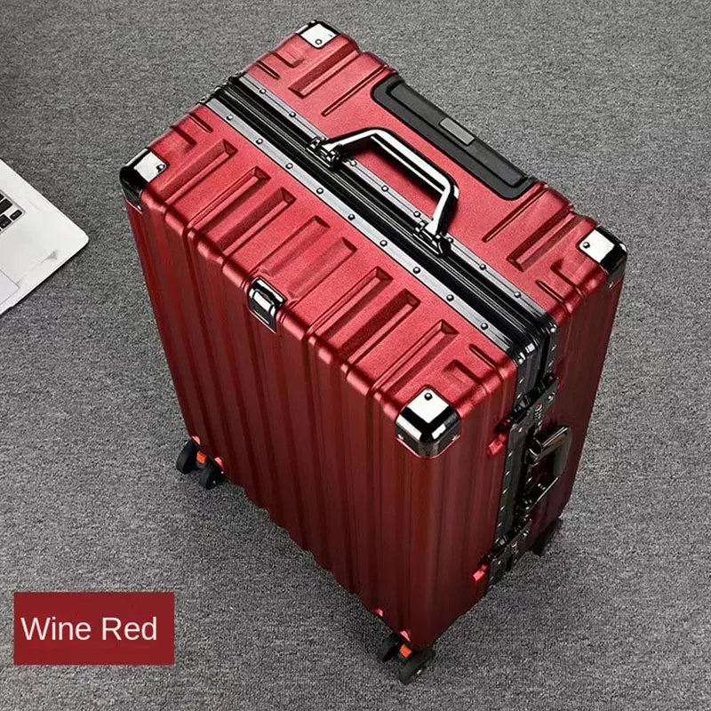 Чемодан на колесиках из АБС и поликарбоната с алюминиевой рамой