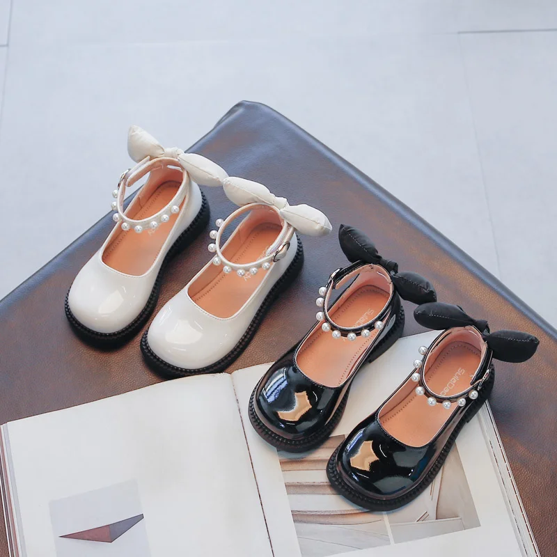 

British small leather shoes girls 2022 spring and autumn skirt all-match bow shoes pearl moccasins