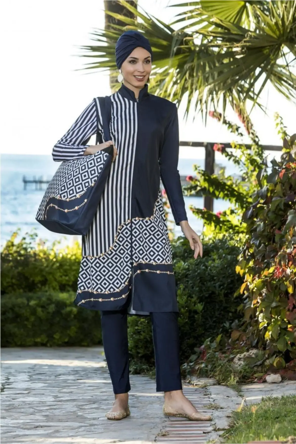 

Muslim Burkinis Navy Blue Design Gold Fully Covered Swimwear Modest Summer Clothing Hijab Sport Swimsuit Islamic Full Cover