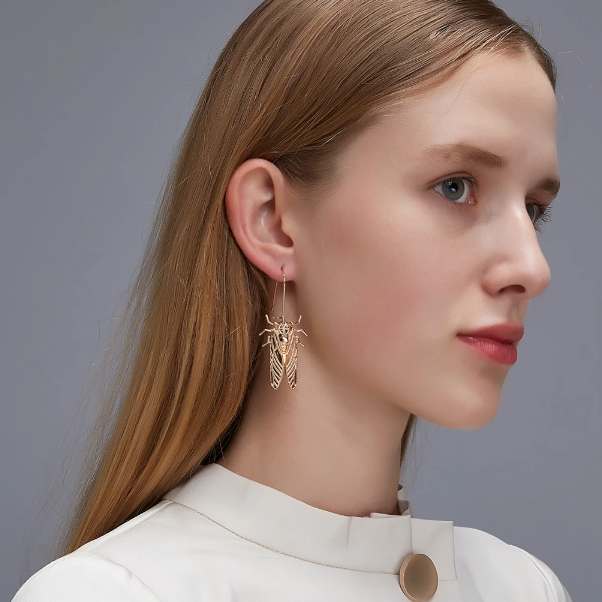 

2023creative Insect Golden Cicada Earrings Personalized Long Style Informed Earrings Wholesale of Jewelry At The Lowest 1$ Price