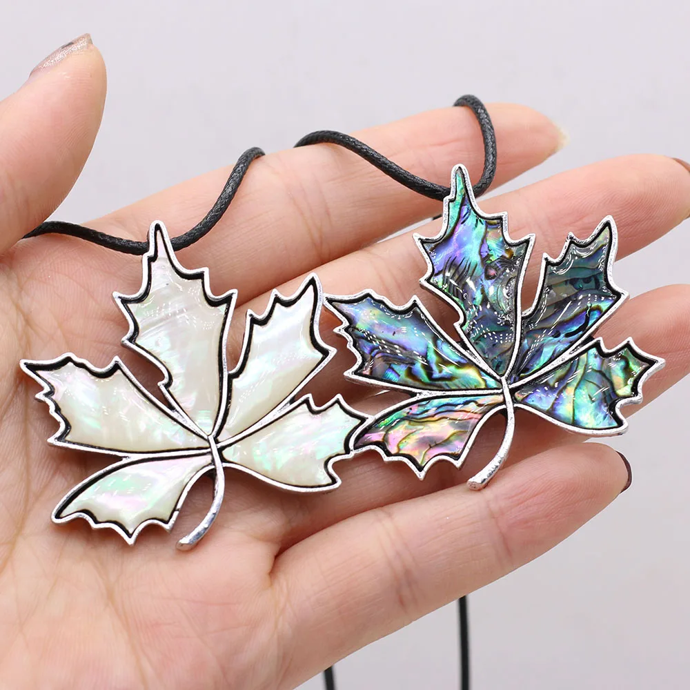 Купи Natural Abalone Shell Pendant Necklace Vintage Maple Leaf Shape Alloy Brooch Necklace With Leather Rope Charm Jewelry For Women за 239 рублей в магазине AliExpress