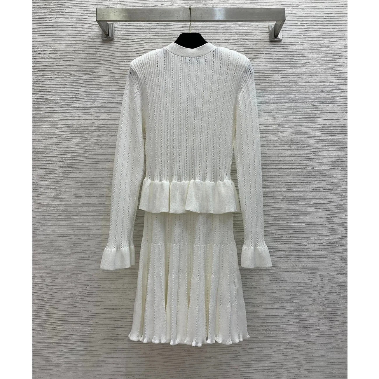 Женское трикотажное платье Traf-mini с ромбовидными пуговицами качественная одежда